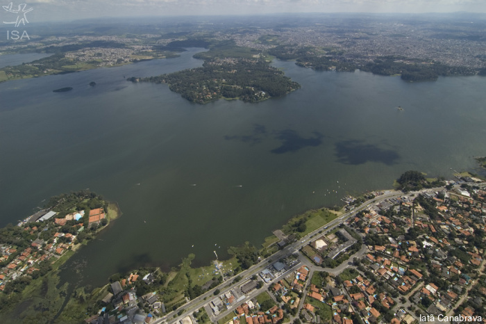 Perto de 800 pessoas foram abraçar a Guarapiranga - Notícias da Região