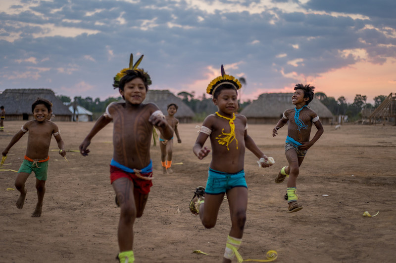 Queimada. Brincadeiras de criança